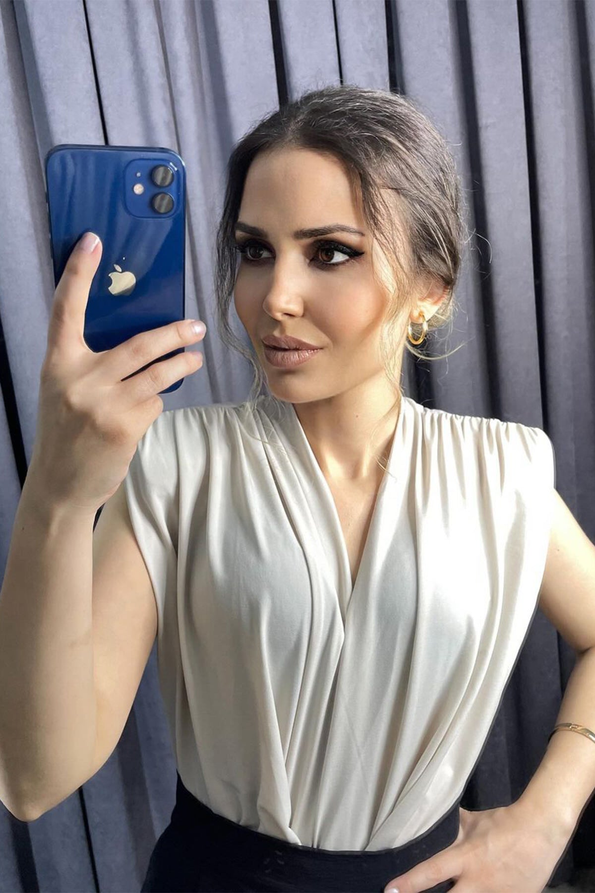 Alt Zıbınlı Omuz Vatkalı Kolsuz Bluz Taş