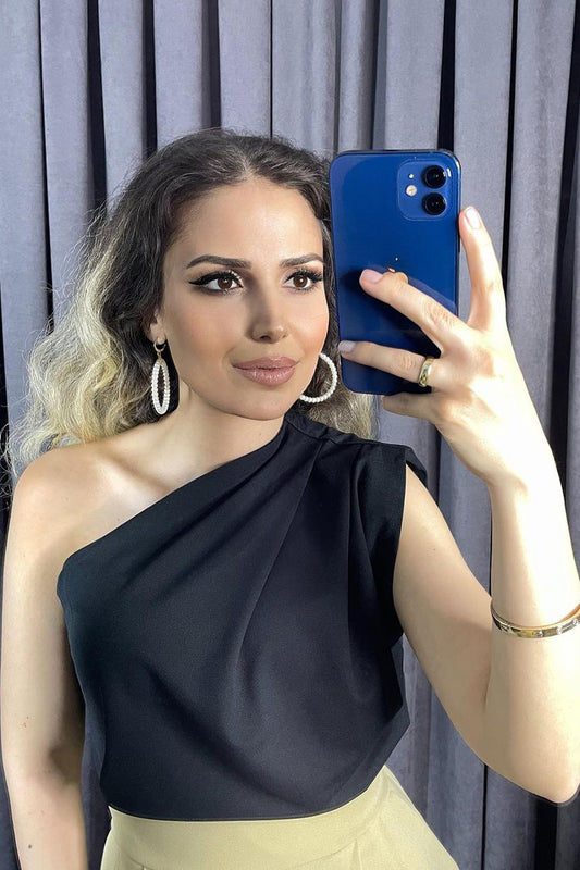 Tek Omuz Drapeli Dökümlü Bluz