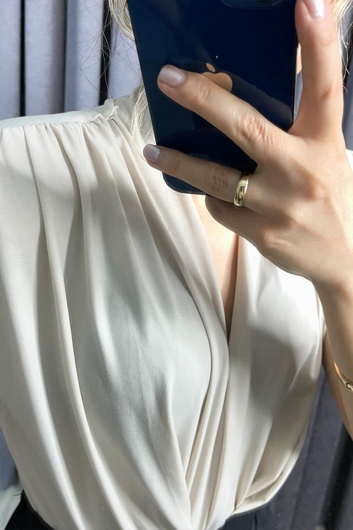 Alt Zıbınlı Omuz Vatkalı Kolsuz Bluz Taş